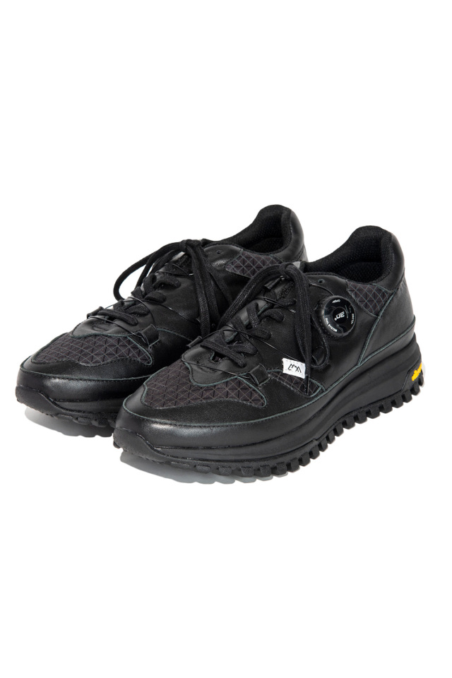 COMFY OUTDOOR GARMENT "GRAVEL SNEAKER" BLACK