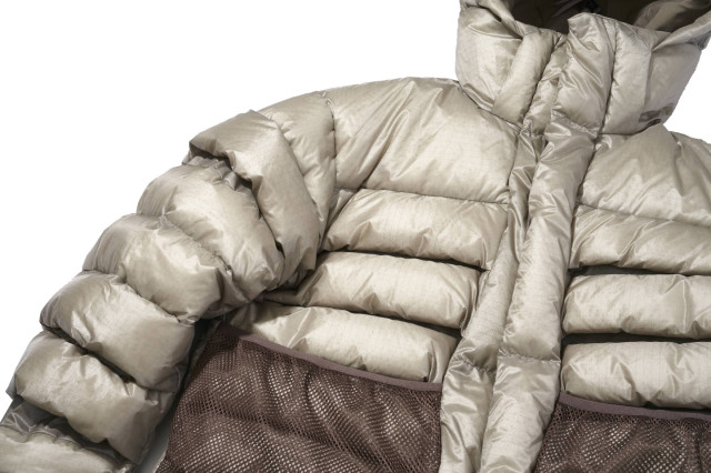 CMF OUTDOOR GARMENT "AR UL DOWN LEVEL7"