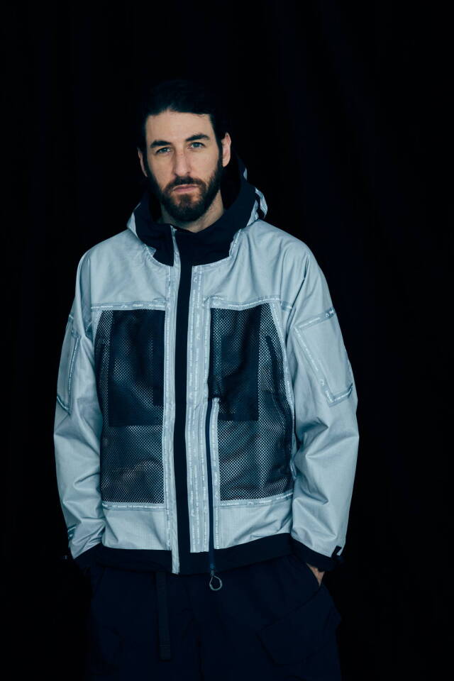 CMF OUTDOOR GARMENT "LEVEL 6 COEXIST" BLACK