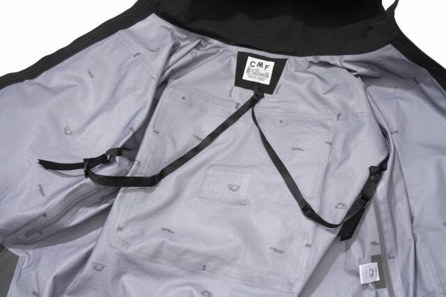 CMF OUTDOOR GARMENT "WEIRD SHELL COEXIST" BLACK