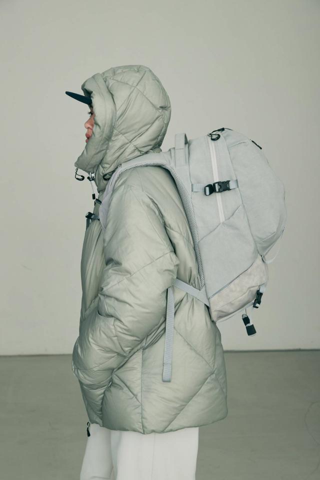 CMF OUTDOOR GARMENT "CMF DOWN HOODIE"