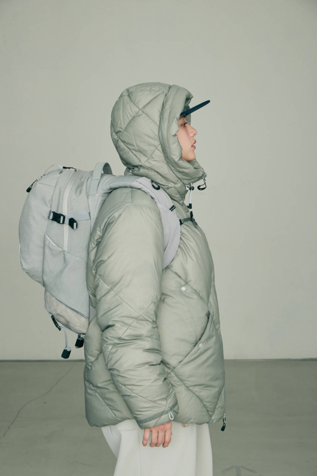 CMF OUTDOOR GARMENT "CMF DOWN HOODIE"