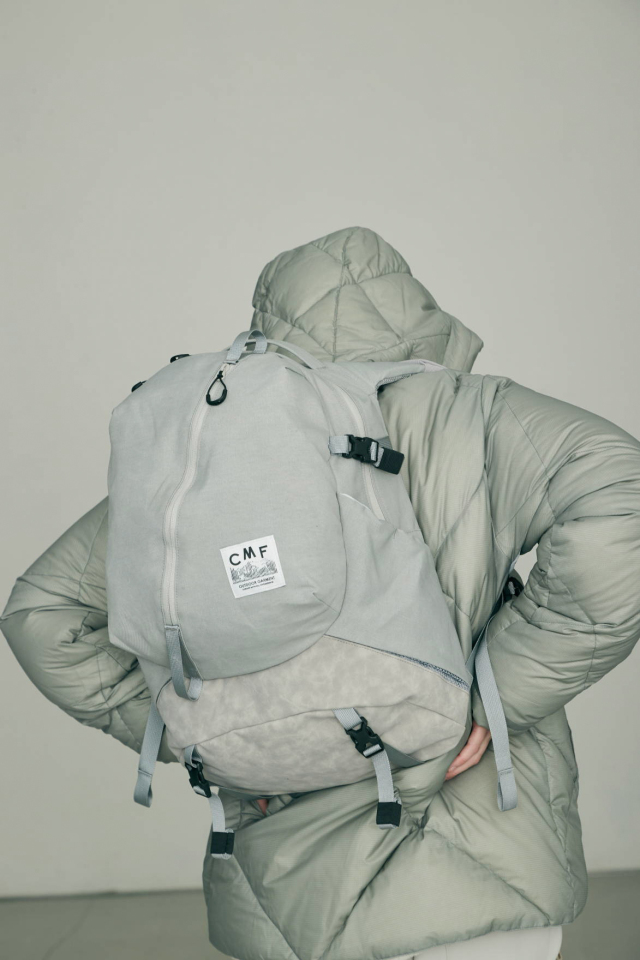 CMF OUTDOOR GARMENT "CMF DOWN HOODIE"