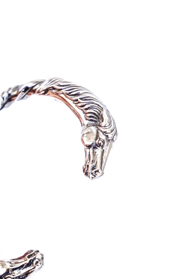 PEANUTS & Co. horse twist bangle silver