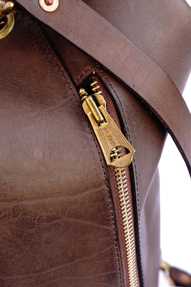 VASCO "LEATHER DUFFLE BAG"