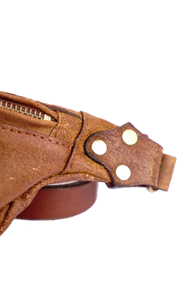 VASCO "LEATHER WAIST BAG -SMALL" ROUGH OUT