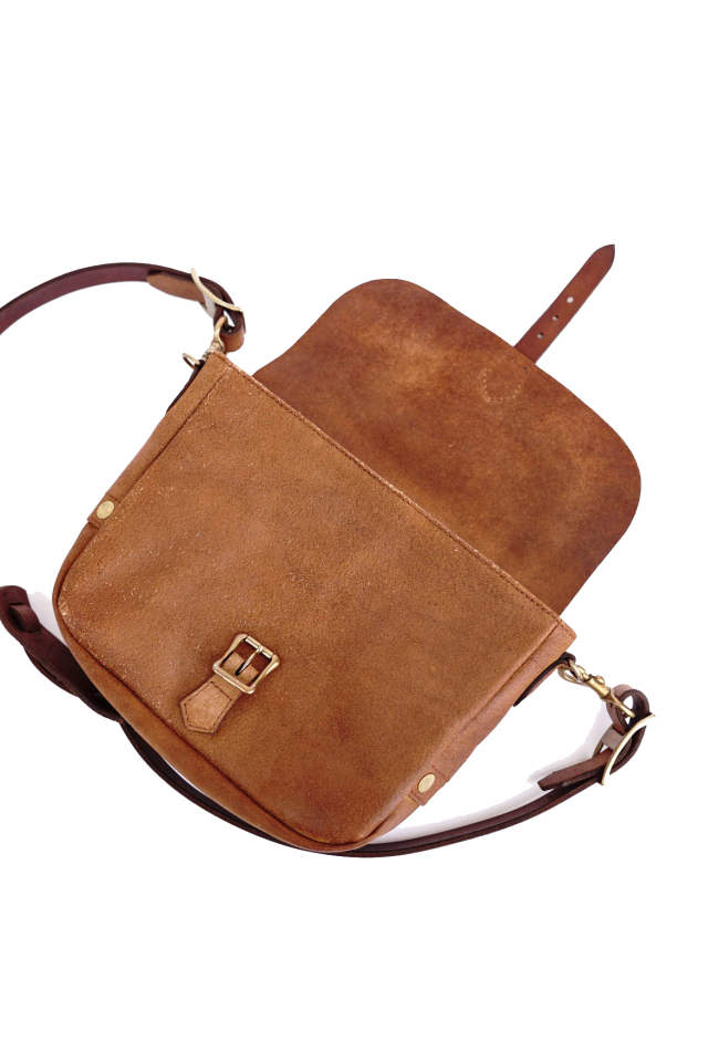 VASCO "LEATHER POSTMAN SHOULDER BAG -SMALL" ROUGH OUT