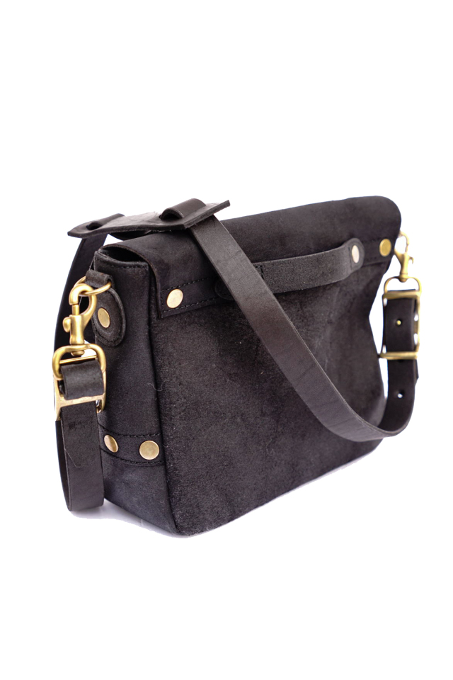 VASCO "LEATHER POSTMAN SHOULDER BAG -SMALL" ROUGH OUT