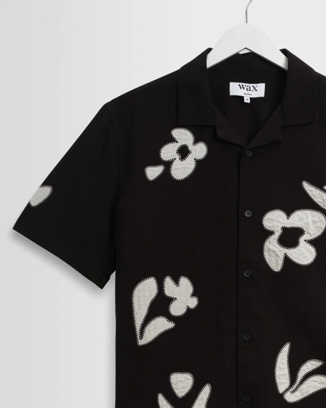 wax london Didcot - Black And Beige Abstract Applique Short-Sleeve Shirt