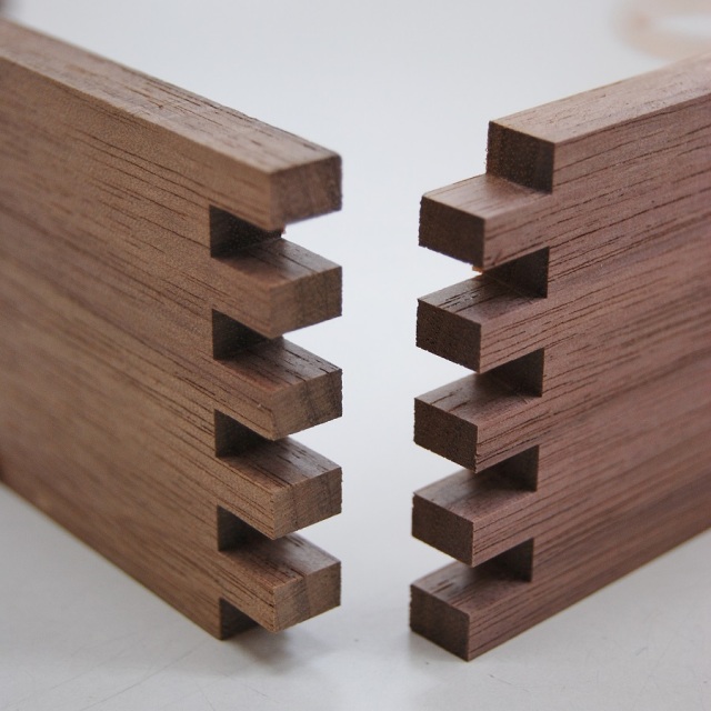 あられ組みビット加工例