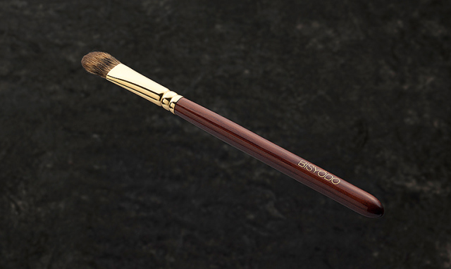 ウエダ美粧堂 アイシャドーブラシ（丸平）松リスにコリンスキーをブレンドタイプ