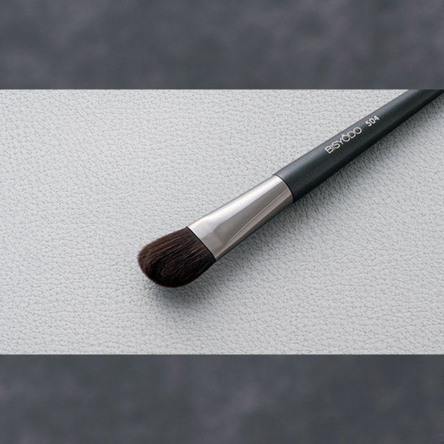 ウエダ美粧堂 メイクブラシ栞　SHIORI