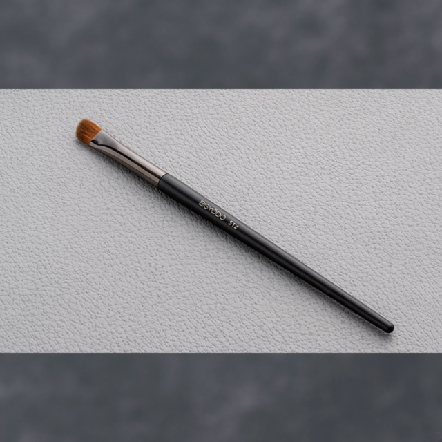 ウエダ美粧堂 メイクブラシ栞　SHIORI
