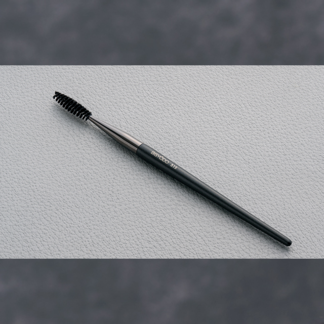 ウエダ美粧堂 メイクブラシ栞　SHIORI