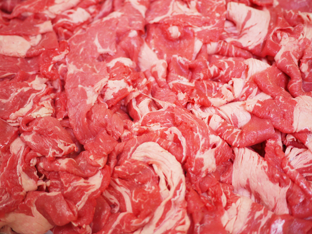 オーシャンビーフ肩ロース切り落とし1kg（250gx4） 冷凍品