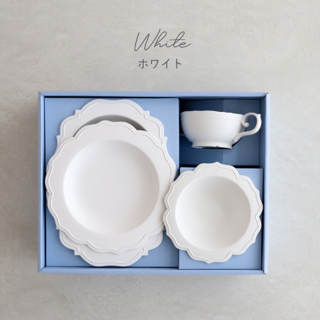 【未使用】レアーレ 100daysセット（食器４点) 公式直販】ベビー・子供用食器の「レアーレ（Reale）」 【ブルー