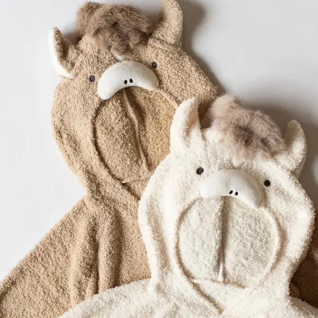 モクモフ（mocmof） なりきり干支ケープ2026 午