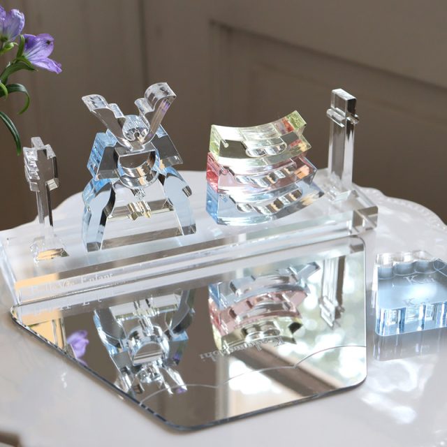 出産祝い 誕生日】Lumiere Kodomonohi アクリル五月人形 (日本製)