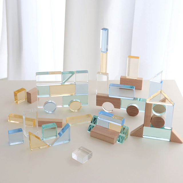 出産祝い 誕生日】Lumiere Cubes Noah アクリル積み木26ピース