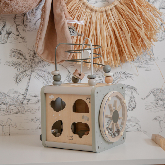 1歳誕生日】labellabel（レーベルレーベル）アクティビティキューブ お