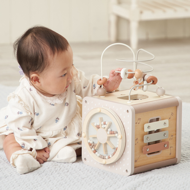 1歳誕生日】labellabel（レーベルレーベル）アクティビティキューブ お