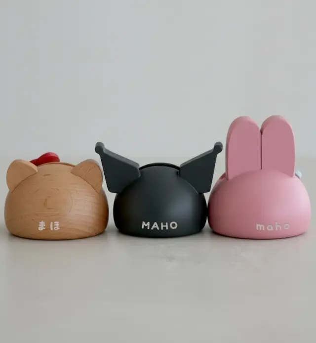 サンリオ 木製スマホスタンド ハローキティ マイメロディ クロミ