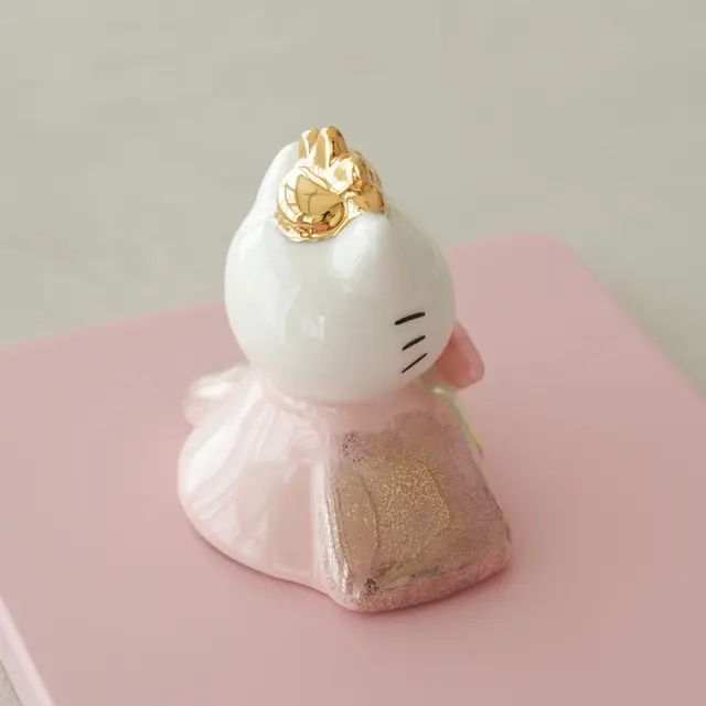 初節句 ひなまつり 雛人形】ハローキティ 磁器ひな人形