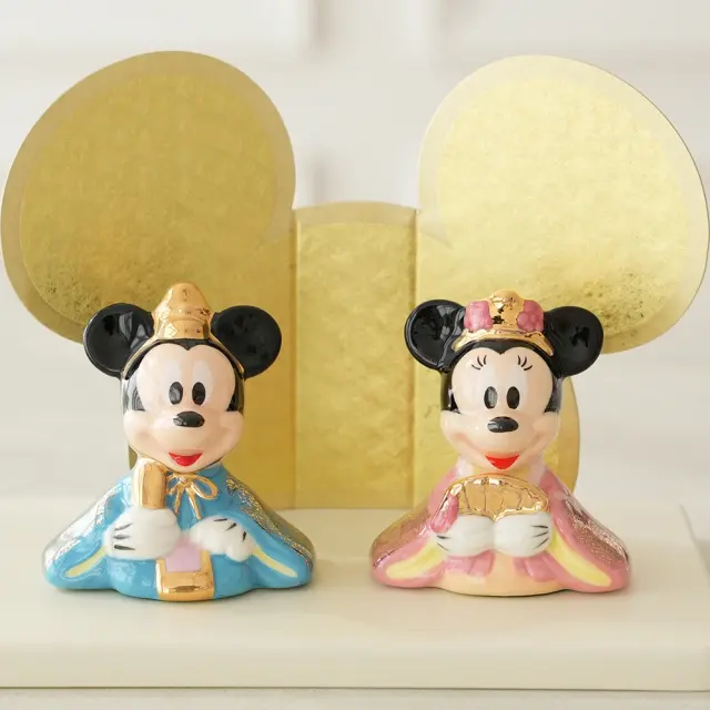 【美品】ミッキーミニーの陶磁器製ひな人形 びょうぶ 木台 座布団付き ひな祭り 初節句 ひなまつり 雛人形】ミッキー＆ミニー 磁器ひな人形