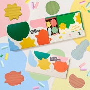 【出産祝い】おめでとセレクション カタログギフト（おもちゃつき冊子「とことこ」／カードカタログ「きいろ」）