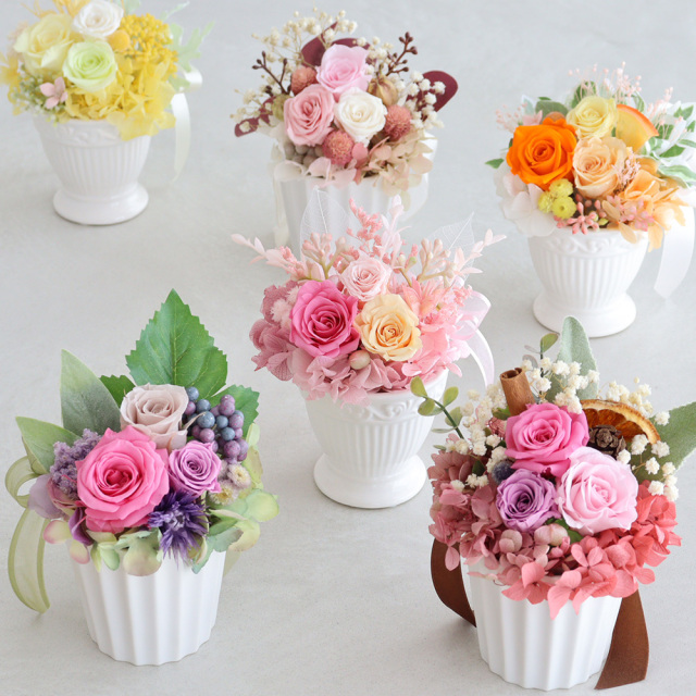 ベル・フルール　プリザーブドフラワー バラとリボンのアレンジメント プリザーブドフラワー｜ベル・フルール