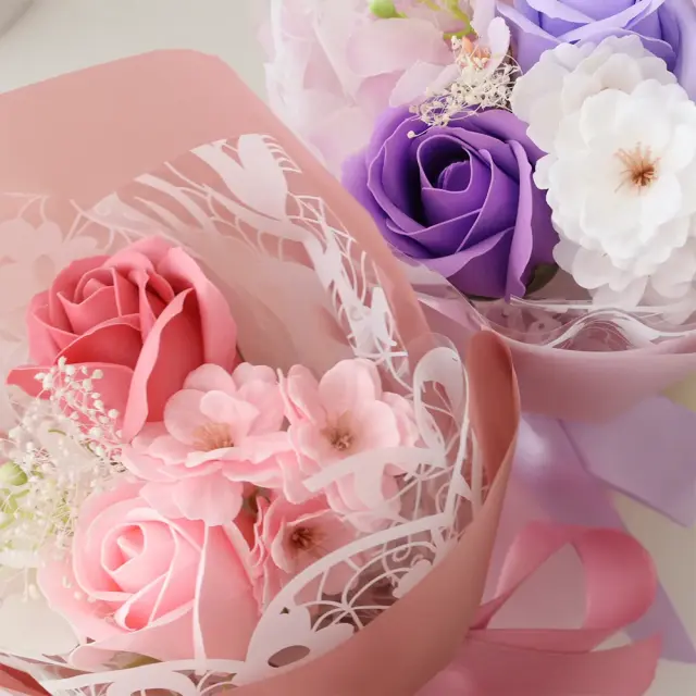 ソープフラワー　チェリーローズブーケ