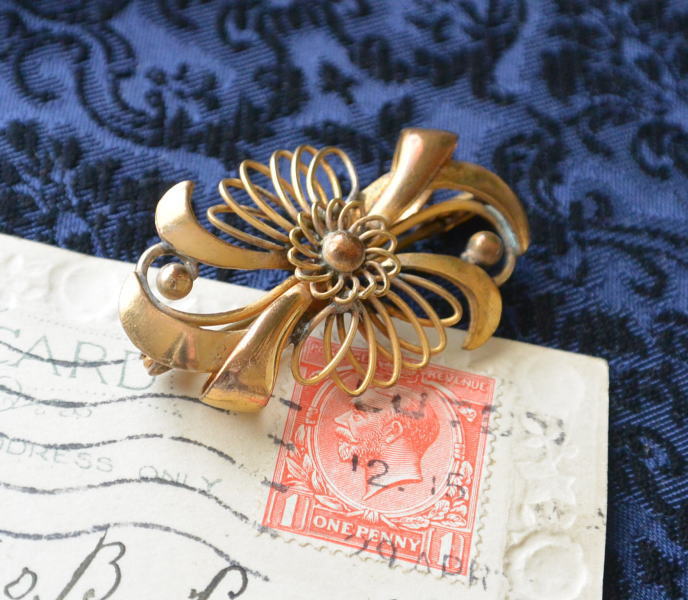 【日本発送】A-054  フランスアンティークブローチ