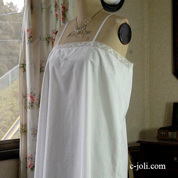 【日本発送】B-367　フランスアンティークキャミソール　手刺繍ハーフリネン＆レース