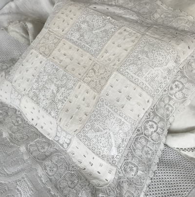 B1499 フランスアンティークピローケース/クッションケース　手刺繍リネン＆リネン糸フィレレース 61x53cm