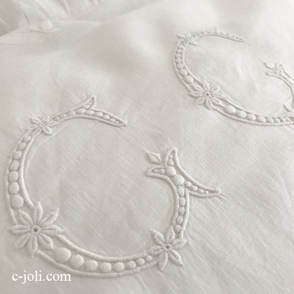 【パリ発送】B1532 フランスアンティークリネンピローケース/クッションケース　ホワイトワーク手刺繍モノグラムリネン＆レース 75x79cm