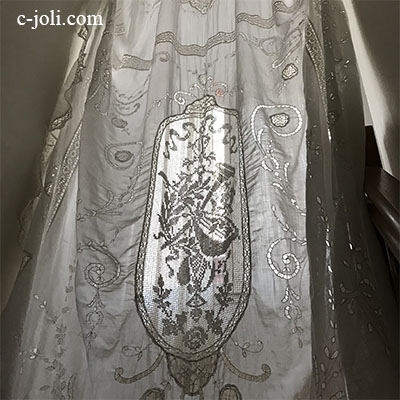 【パリ発送】B1545 フランスアンティークレースベッドスプレッド/ベッドカバー　カットワーク手刺繍コットン＆ボビンレース＆フィレレース 245x316cm