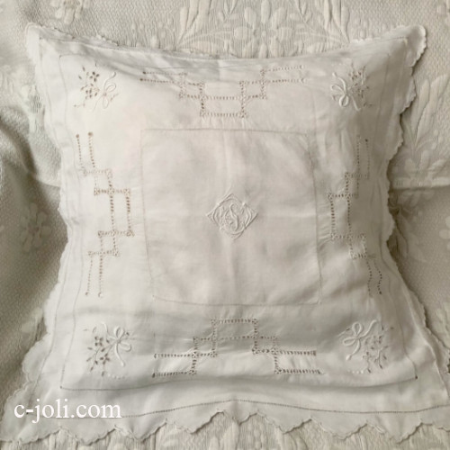 【パリ発送】B1646 フランスアンティークリネンピローケース/クッションカバー　手刺繍モノグラムリネン＆ドロンワーク 72x72cm