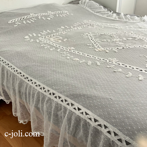 【パリ発送】B1663  フランスアンティークレースベッドスプレッド/ベッドカバー　アプリカシオン＆コットンチュールレース 198x217cm