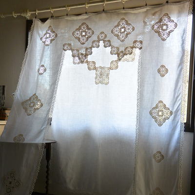 C-889　フランスアンティークレース/リネンカーテン＆バランスペア　クロシェレース＆リネン 159x233cm　生成り