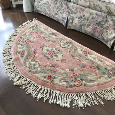 C-927　イギリスアンティークドアマット　ローズ柄ベッドサイドラグマット 136x67cm