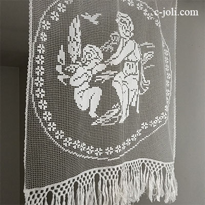 【パリ発送】C1057　フランスアンティークレーススモールカーテン　天使柄ハンドワークリネンフィレレースカーテン 53x65cm