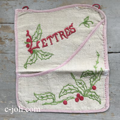 【日本発送】E-175　フレンチアンティークリネン　手刺繍レターラック