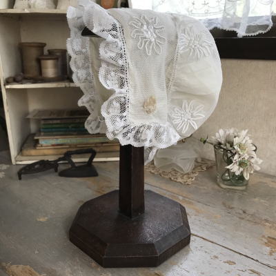 【日本発送】E-904　フランスアンティークドール/ベビーハット/ボネ　コットンチュールレース＆シルク