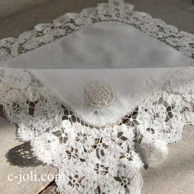 【日本発送】E-925 フランスアンティークレースハンカチ　ボビンレース＆麻ローンハンカチ 31x31cm