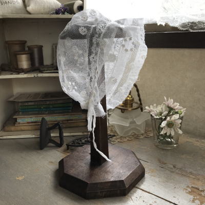 【日本発送】E-949 フランスアンティークドールハット/ベビーハット/ボネ　リネンチュールレース