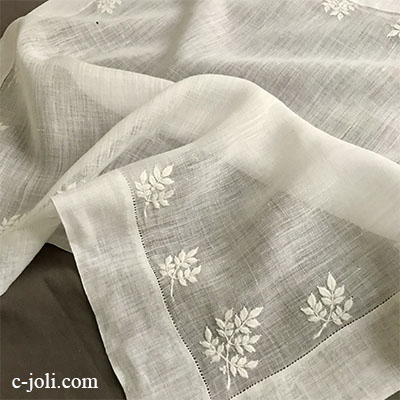 パリ発送】E1031 フランスアンティーク刺繍ローンハンカチ 手刺繍