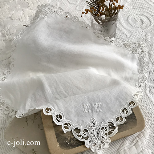 パリ発送】E1047 フランスアンティークリネン＆刺繍ハンカチ カット