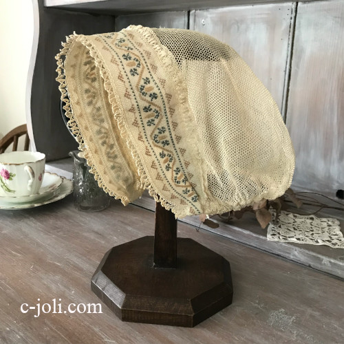 【日本発送】E1094 フランスアンティークベビーハット/チャイルドハット/ベビー帽子/ベビーボネ　リネンネットレース＆クロスステッチ