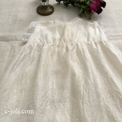 【パリ発送】E1107 フランスアンティークベビードレス/ドールドレス　ベビーシルクシュミーズ＆ヴァランシエンヌレース 60cm