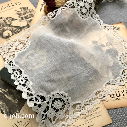 【パリ発送】E1156 フランスアンティークレース＆ローンハンカチ　ボビンレース＆麻ローンハンカチ 34x36cm